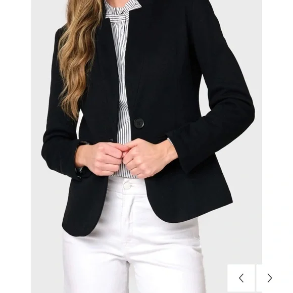 Nordstrom Classic Black Women's Blazer - Picture 5 of 6